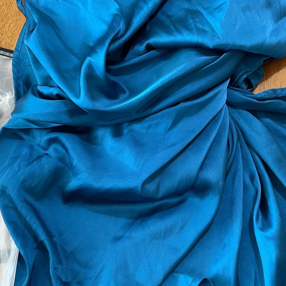 BNWT Blue Maxi Dress SHEIN Tie Up Wrap Dress Adjustable Straps Elegant Wedding - Picture 3 of 4